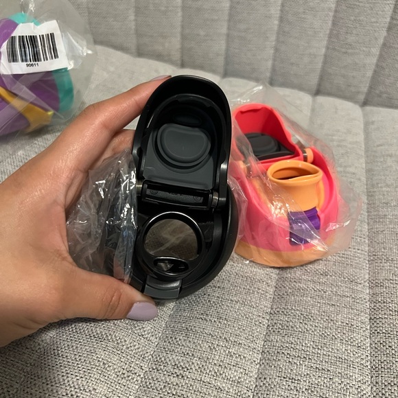 NWT lot of 3 Owala Spare Lids - Hyper Flamingo , Very Very Dark , Hint of Grape - Picture 8 of 8